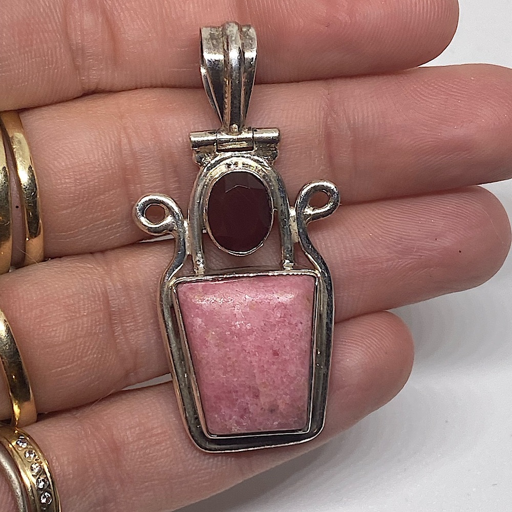 Pink and Red Stones Sterling Silver Pendant 925